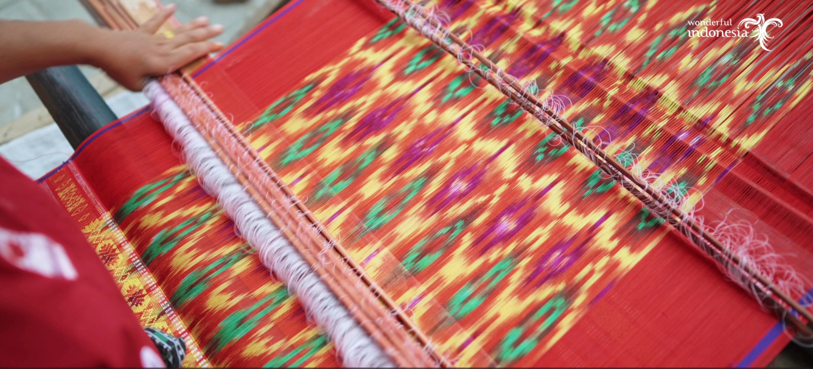 PESONA INDONESIA - Produk Lokal Kualitas Internasional, Yuk Beli Kreatif Danau Toba!